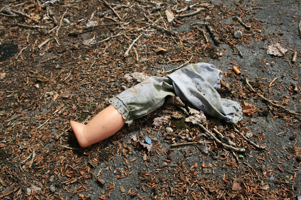 福建南安發(fā)生疑似燃?xì)夤艿榔屏驯?，?死5傷