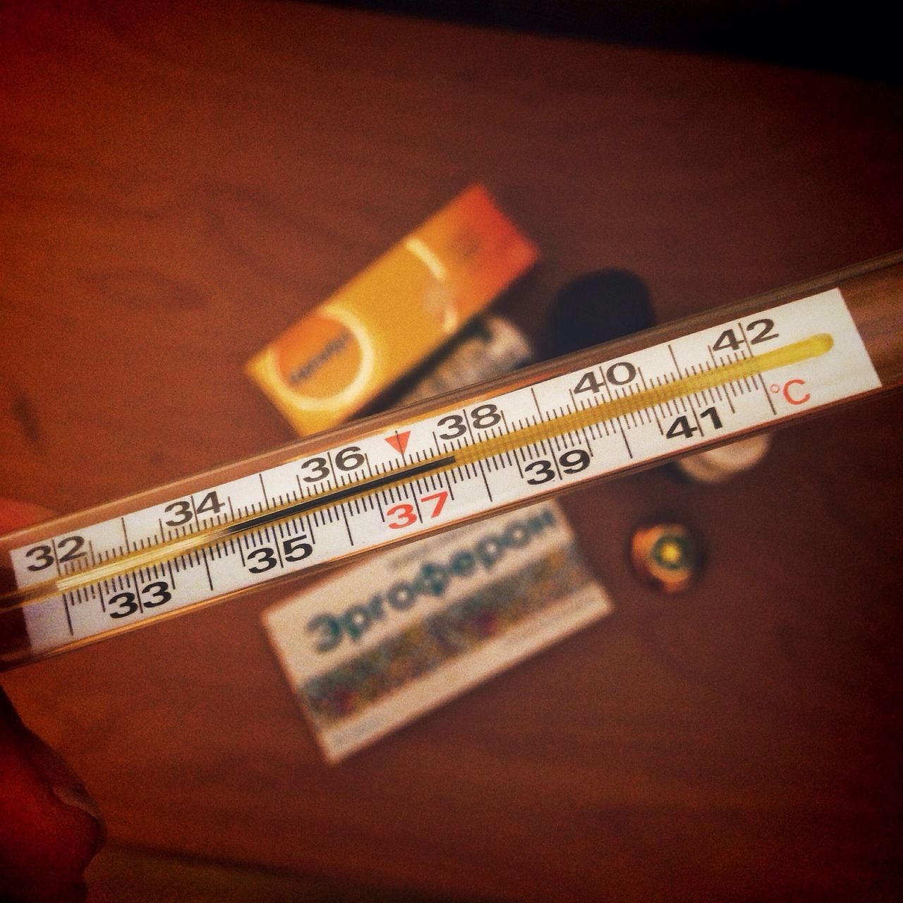 部分銀行“擦邊”操作！存款利率明降暗升