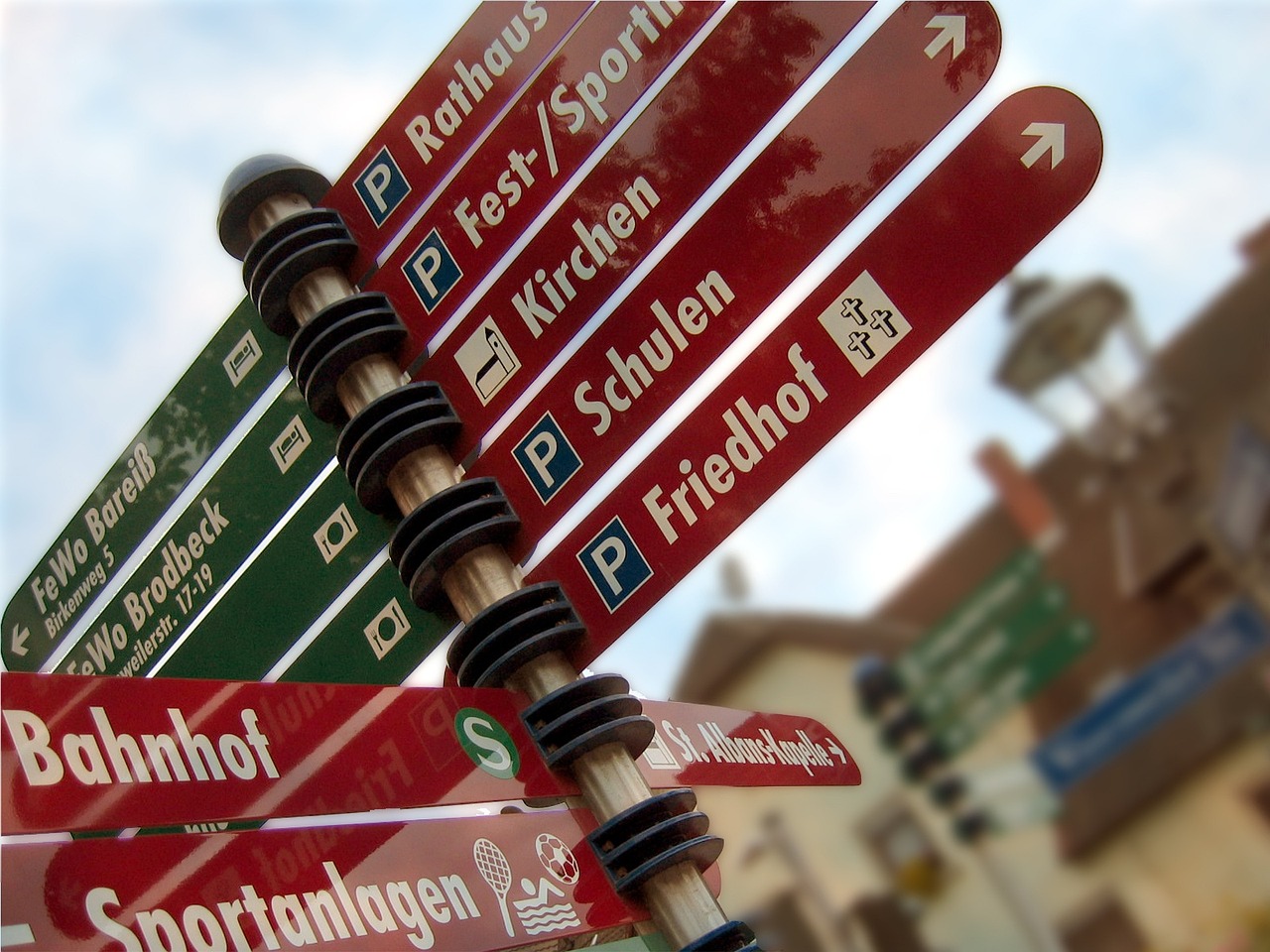 中國(guó)兵器裝備集團(tuán)增資至365.65億元，增幅約3.6%