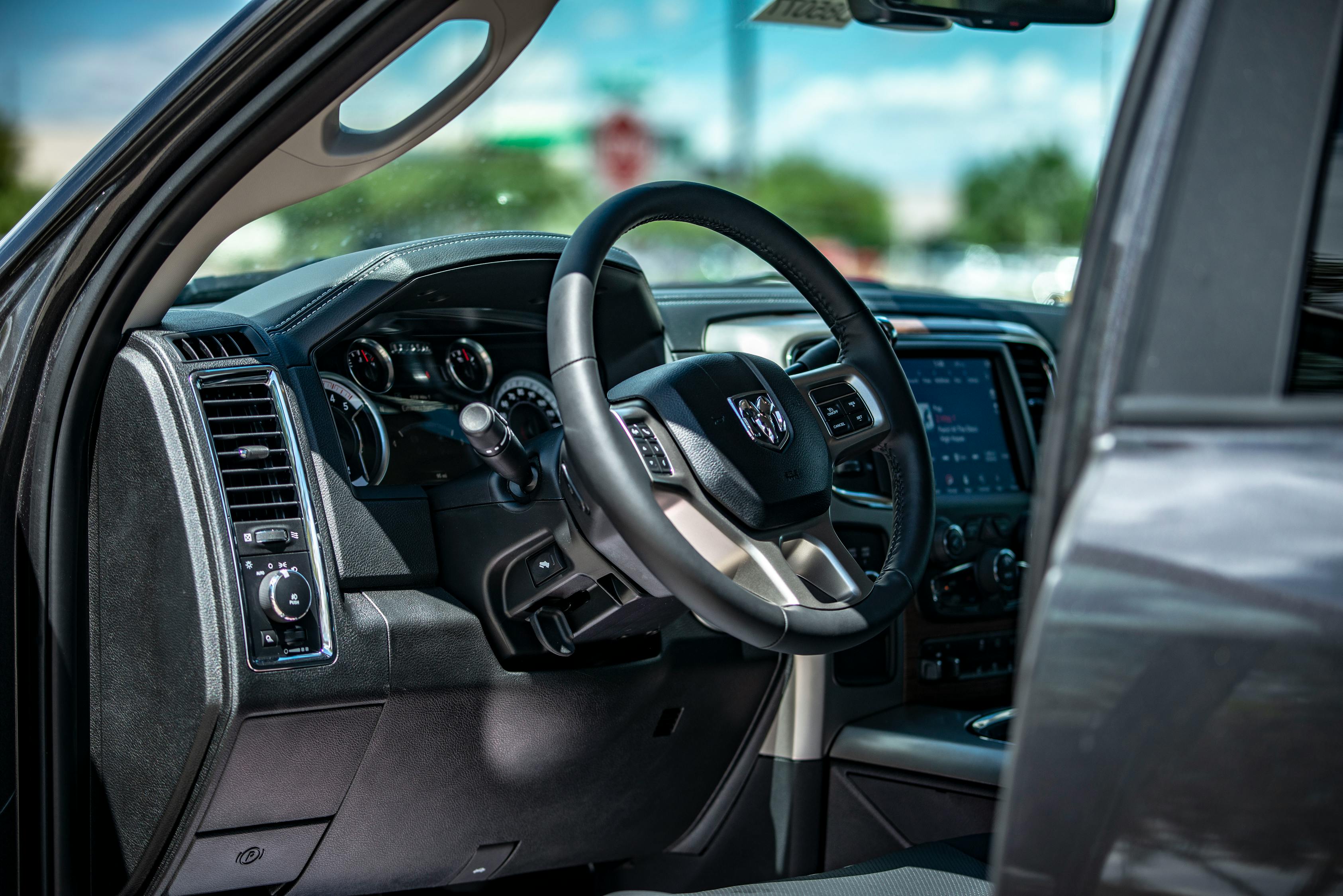 韓國上半年進(jìn)口汽車銷量同比增長9.9%