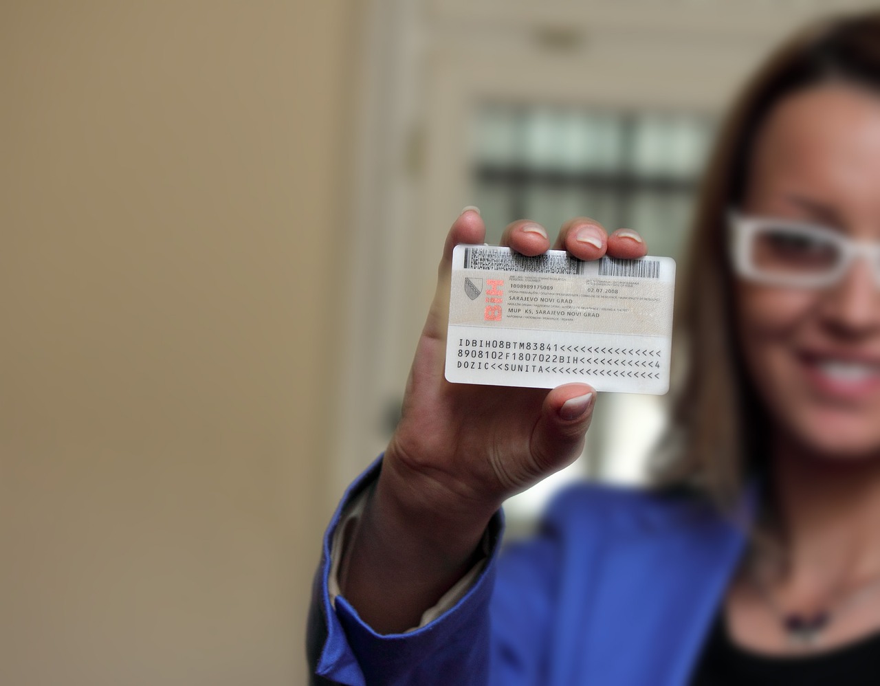 全國持社保卡人數(shù)達13.9億人，覆蓋98.9%人口