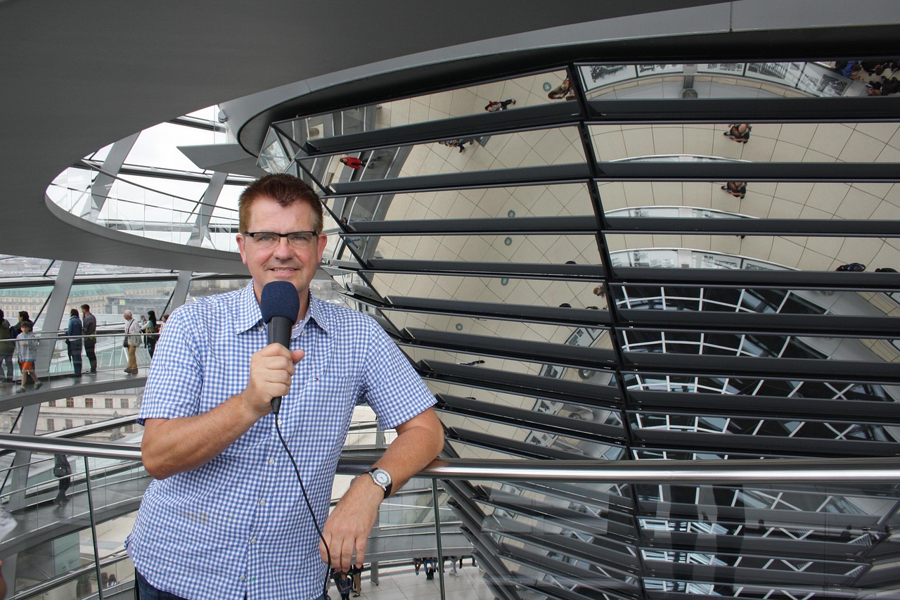 外交部發(fā)言人就柬泰邊境沖突答記者問