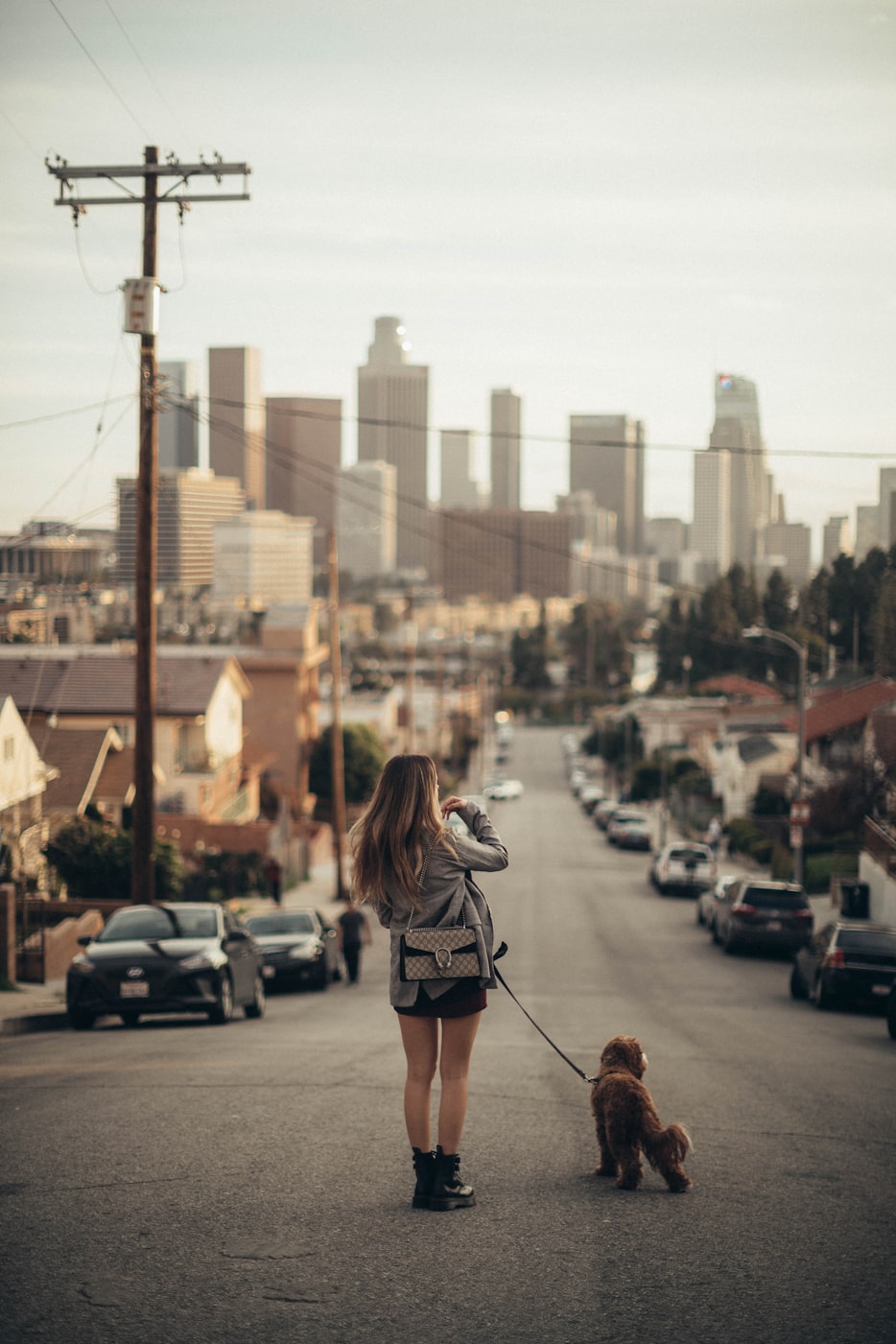 山西遇險(xiǎn)客車上共14人，其中1人遇難13人失聯(lián)